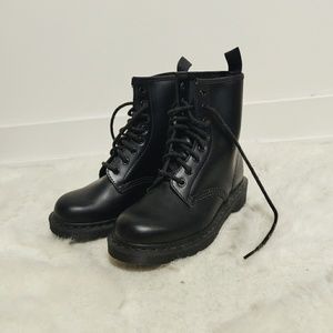 Doc Martens Mono 1460